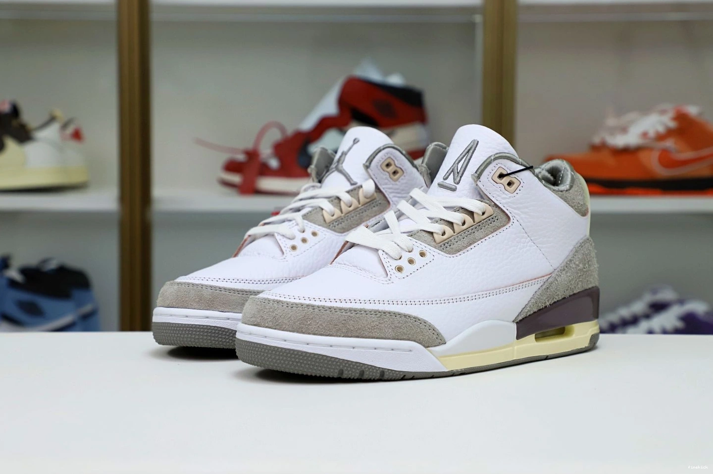 MANIÉRE JORDAN WMNS 3 X AIR 0811
